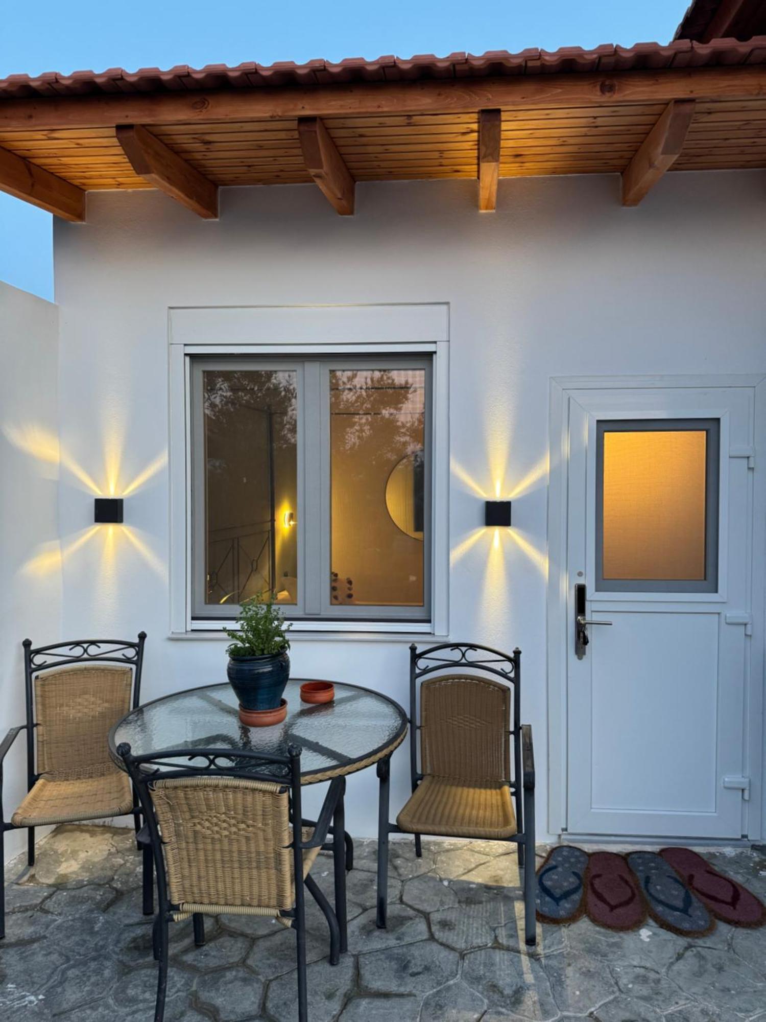 Secret Garden Airport-Beach Villas 300M From Famous Davis Beach Artemida  Eksteriør billede
